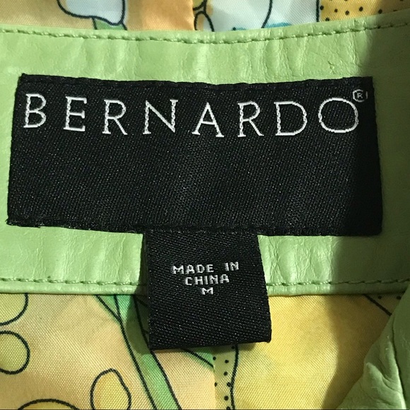 {⚡️SALE} BERNARDO 90’s Vtg Fitted Leather Button Down Cropped Jacket - Picture 7 of 12